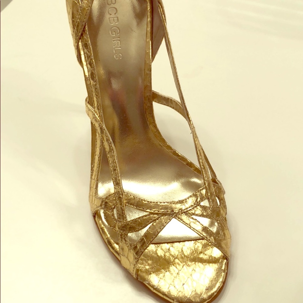 BCBG brand new golden shoes